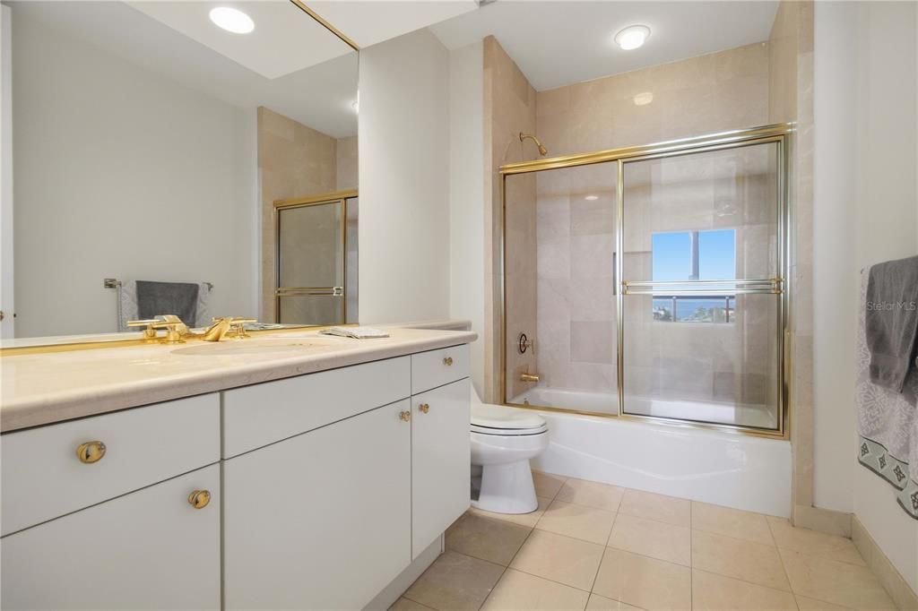 For Sale: $2,200,000 (2 beds, 4 baths, 2965 Square Feet)