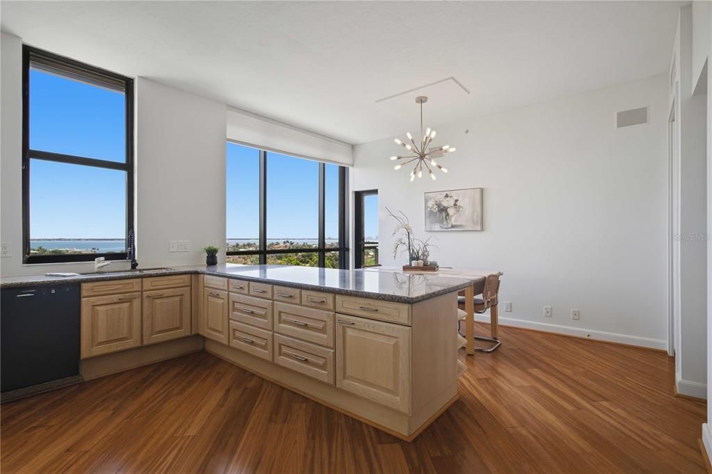 For Sale: $2,200,000 (2 beds, 4 baths, 2965 Square Feet)