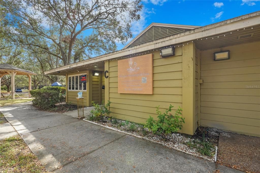 En Venta: $265,000 (2 camas, 2 baños, 1301 Pies cuadrados)