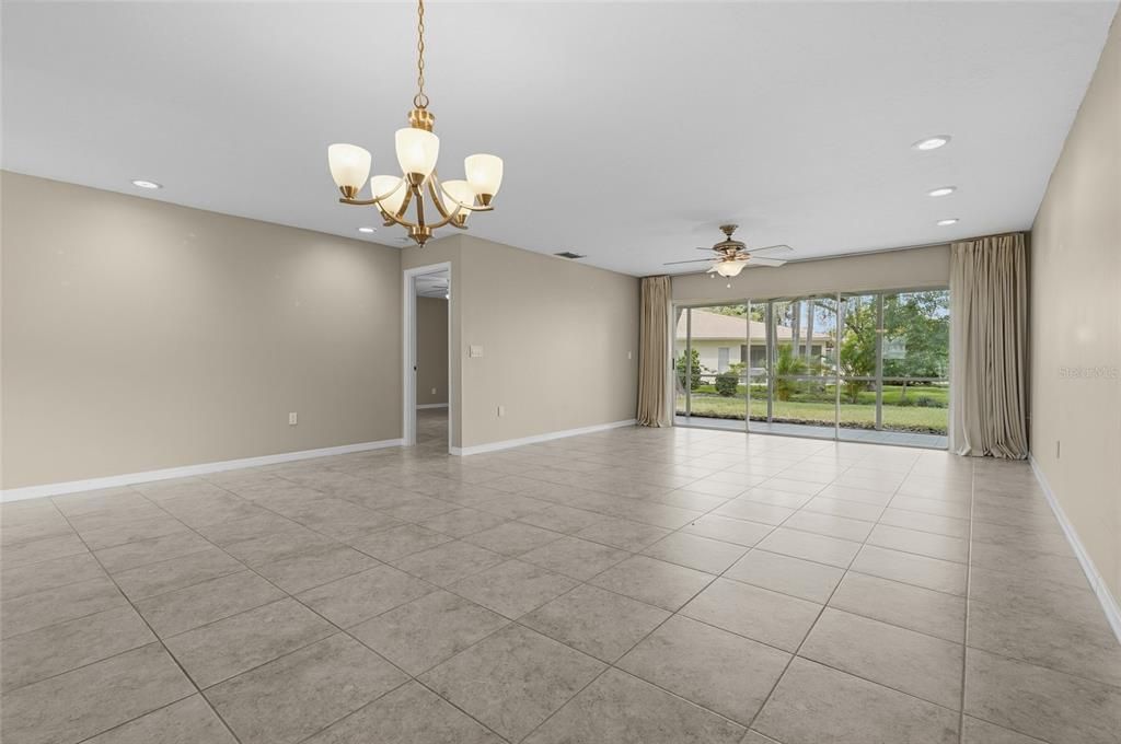 En Venta: $265,000 (2 camas, 2 baños, 1301 Pies cuadrados)