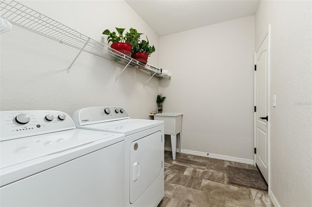 En Venta: $539,500 (4 camas, 3 baños, 2803 Pies cuadrados)