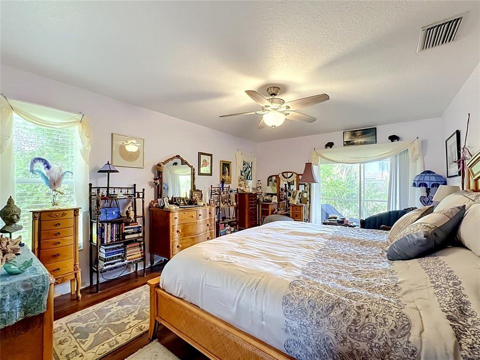 For Sale: $325,000 (3 beds, 2 baths, 1806 Square Feet)