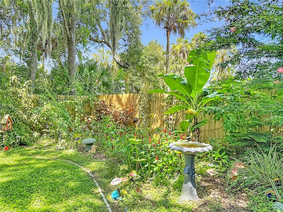 For Sale: $325,000 (3 beds, 2 baths, 1806 Square Feet)