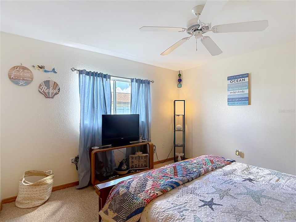 For Sale: $379,000 (3 beds, 2 baths, 1802 Square Feet)