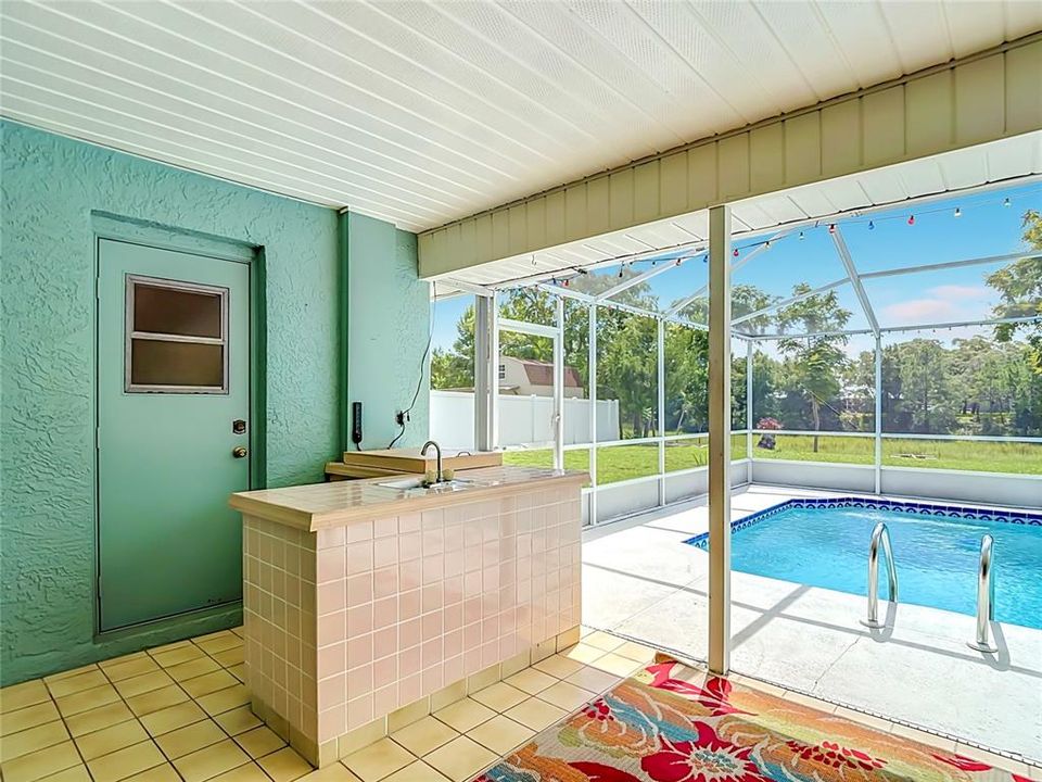 For Sale: $379,000 (3 beds, 2 baths, 1802 Square Feet)