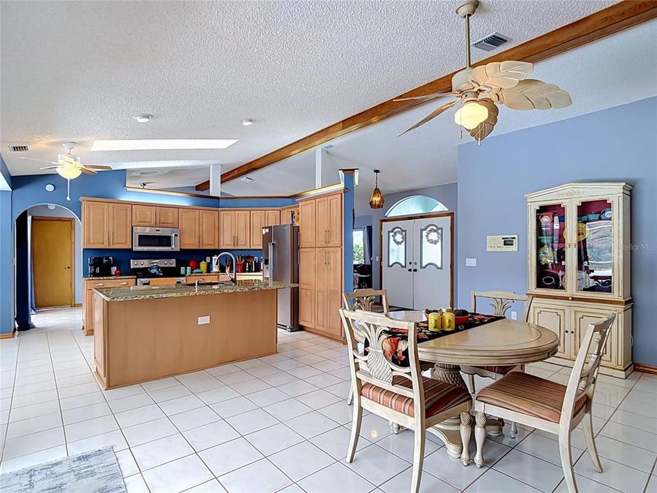 For Sale: $379,000 (3 beds, 2 baths, 1802 Square Feet)