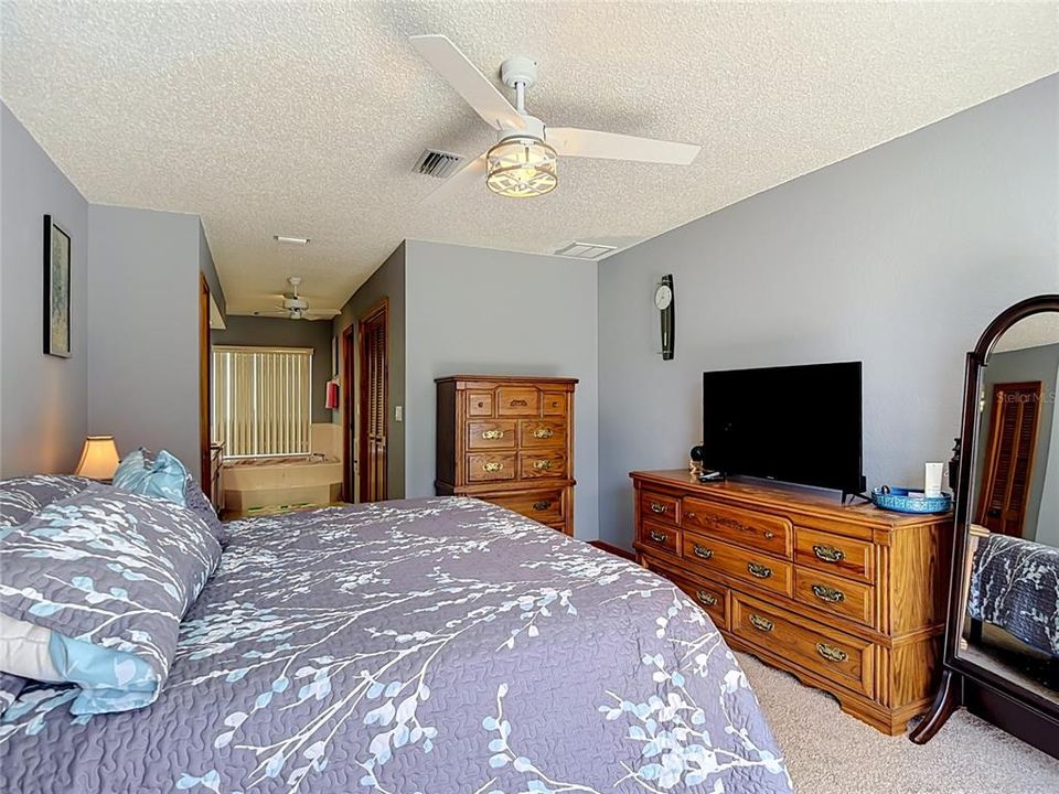 For Sale: $379,000 (3 beds, 2 baths, 1802 Square Feet)