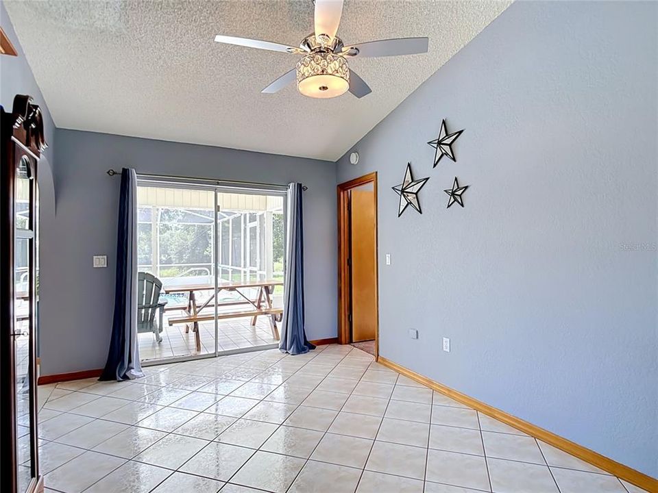 For Sale: $379,000 (3 beds, 2 baths, 1802 Square Feet)