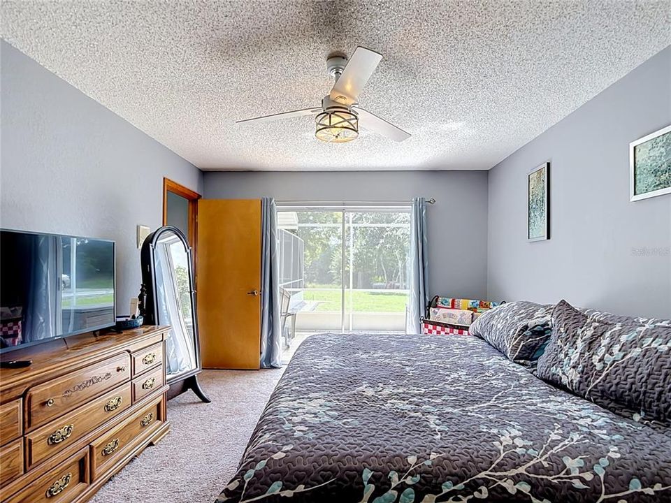 For Sale: $379,000 (3 beds, 2 baths, 1802 Square Feet)