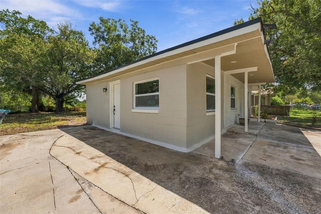 En Venta: $295,000 (5 camas, 2 baños, 1252 Pies cuadrados)