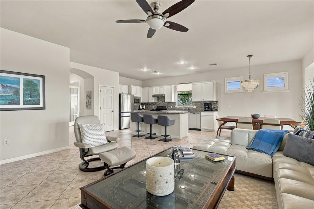 For Sale: $739,000 (2 beds, 2 baths, 1805 Square Feet)