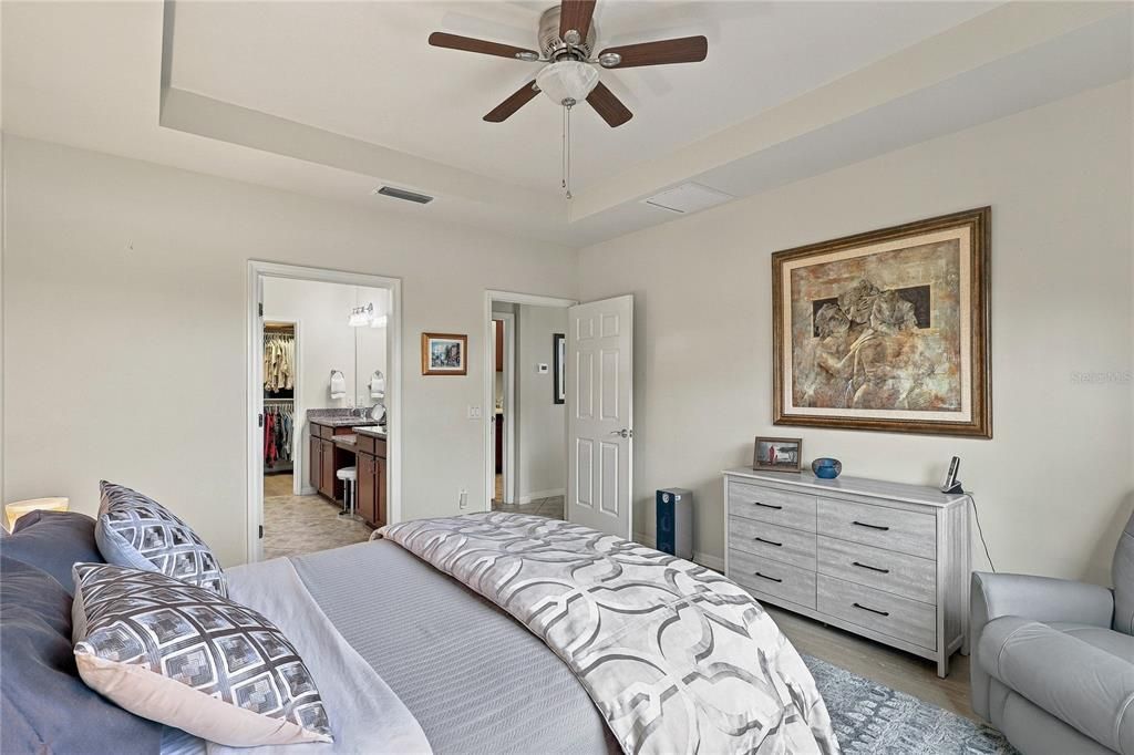 For Sale: $739,000 (2 beds, 2 baths, 1805 Square Feet)
