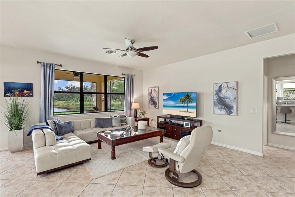 For Sale: $739,000 (2 beds, 2 baths, 1805 Square Feet)