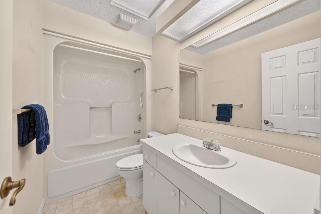 En Venta: $610,000 (4 camas, 3 baños, 2626 Pies cuadrados)