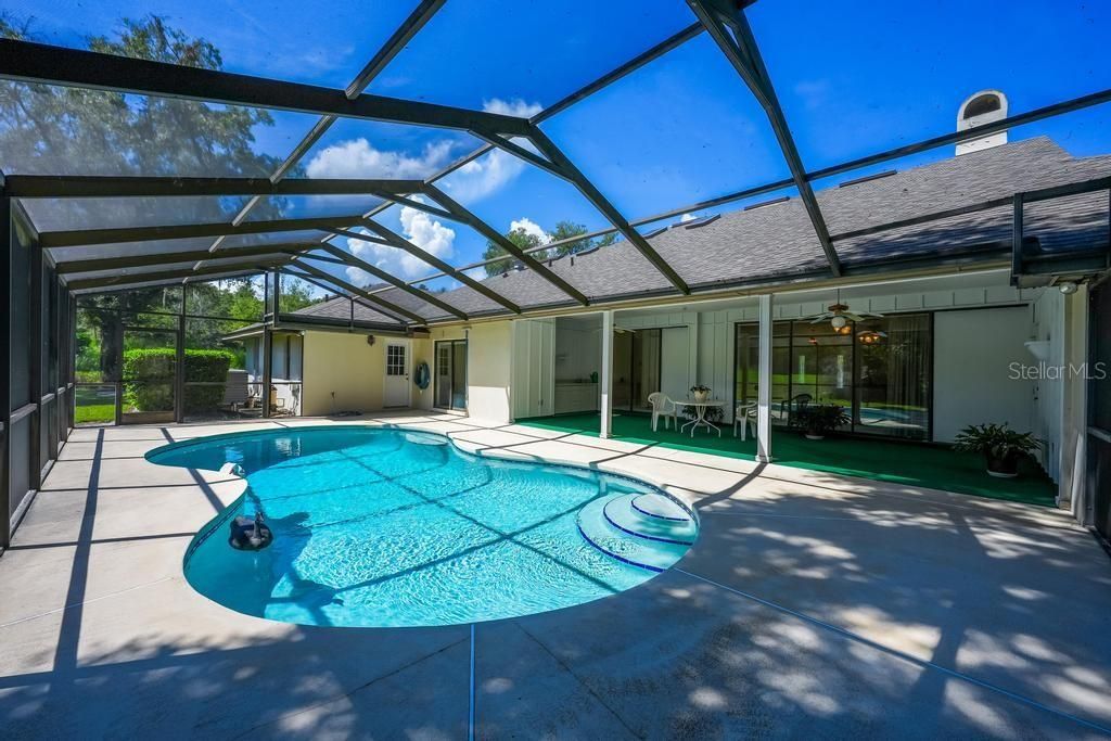 En Venta: $610,000 (4 camas, 3 baños, 2626 Pies cuadrados)