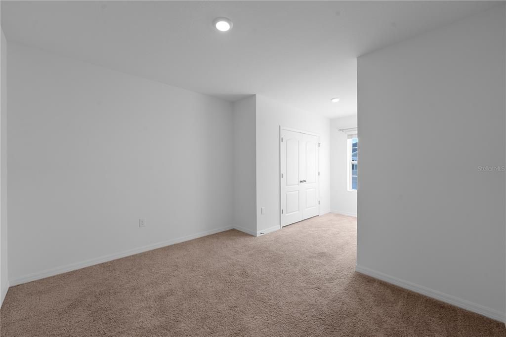 For Rent: $1,750 (3 beds, 2 baths, 1613 Square Feet)