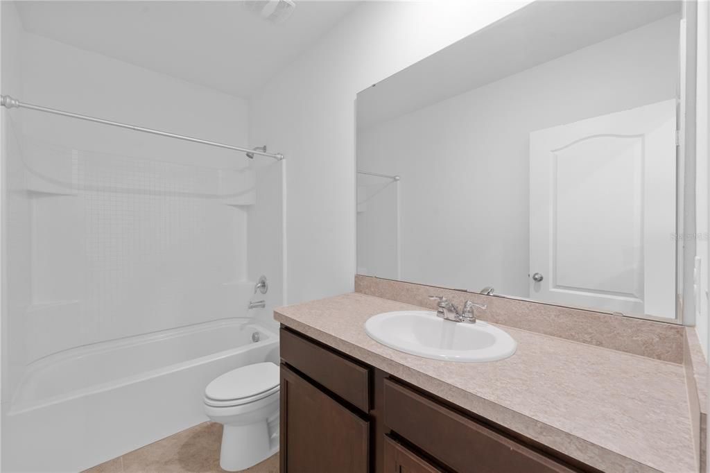 For Rent: $1,750 (3 beds, 2 baths, 1613 Square Feet)