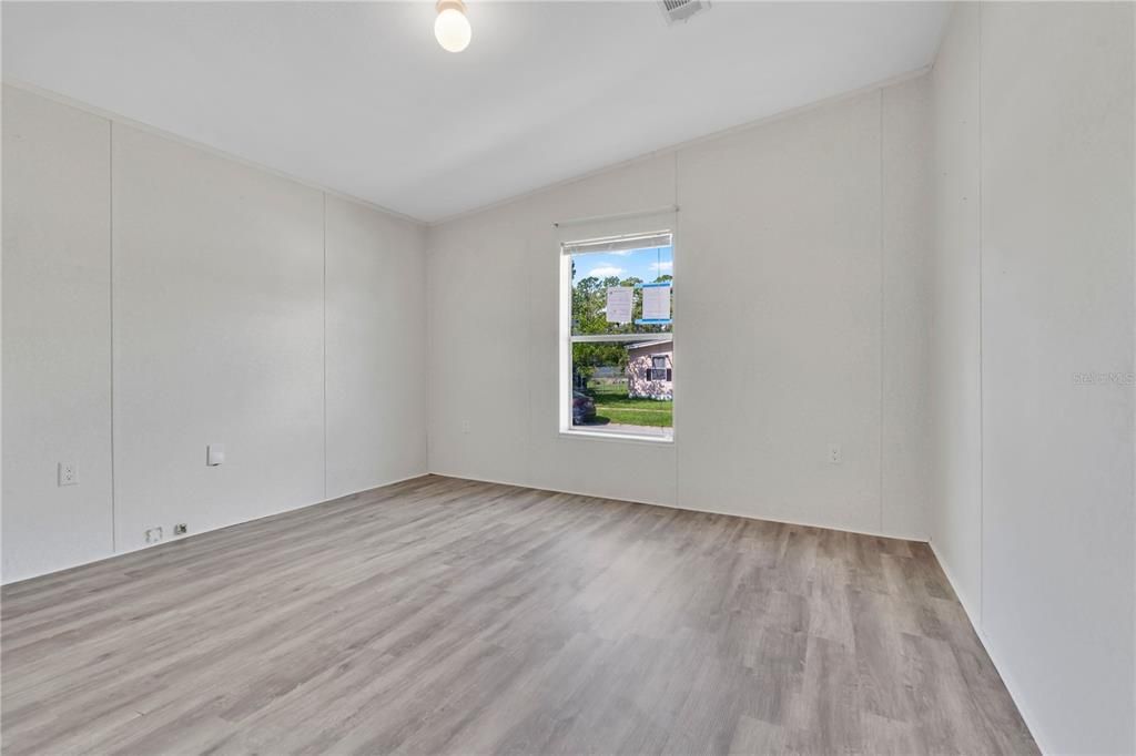 На продажу: $239,900 (3 спален, 2 ванн, 1456 Квадратных фут)