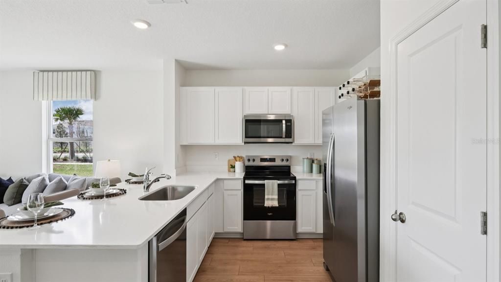 For Sale: $462,000 (3 beds, 2 baths, 1463 Square Feet)