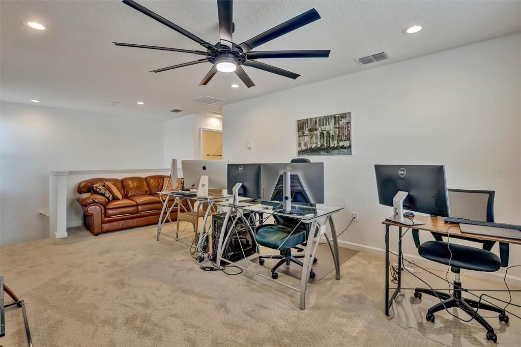 For Sale: $575,000 (5 beds, 4 baths, 2696 Square Feet)