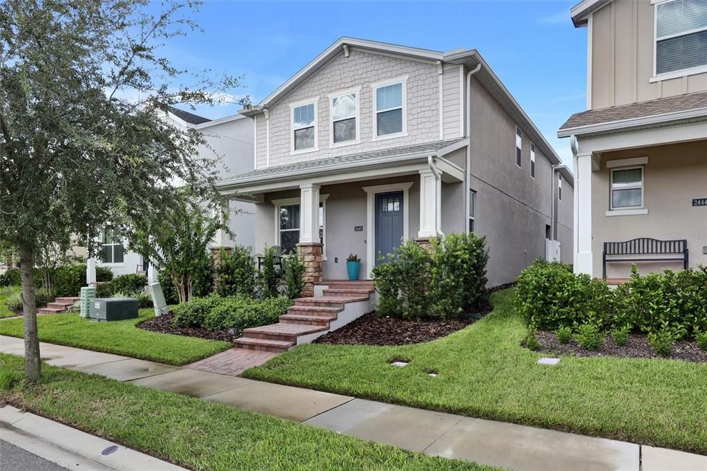 For Sale: $575,000 (5 beds, 4 baths, 2696 Square Feet)