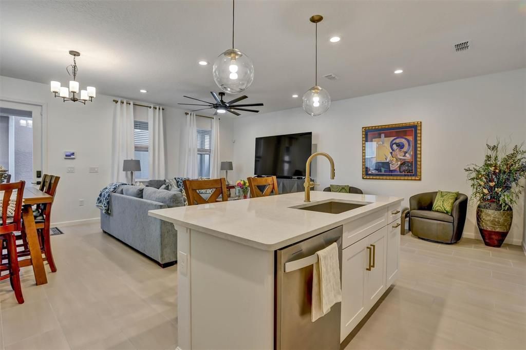 For Sale: $575,000 (5 beds, 4 baths, 2696 Square Feet)