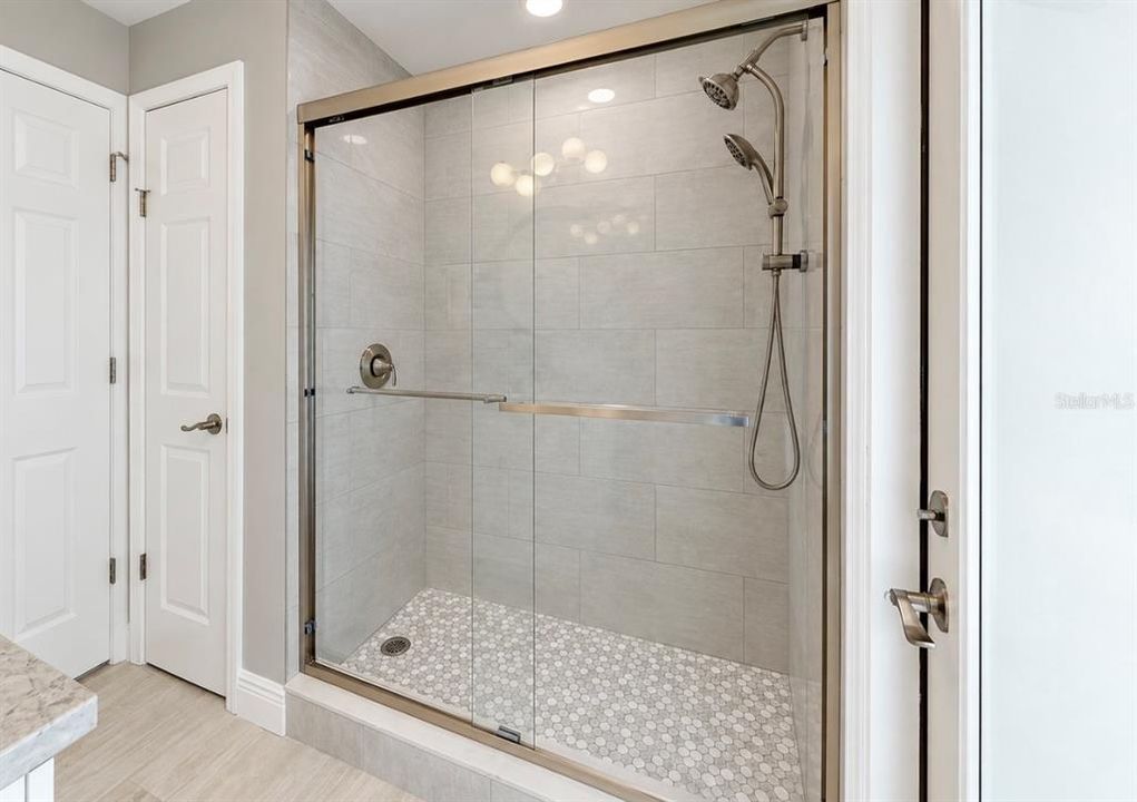 En Venta: $799,999 (3 camas, 2 baños, 1795 Pies cuadrados)