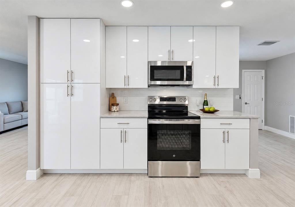 En Venta: $799,999 (3 camas, 2 baños, 1795 Pies cuadrados)