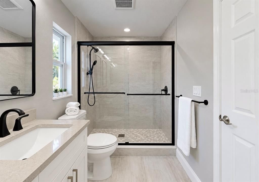 En Venta: $799,999 (3 camas, 2 baños, 1795 Pies cuadrados)