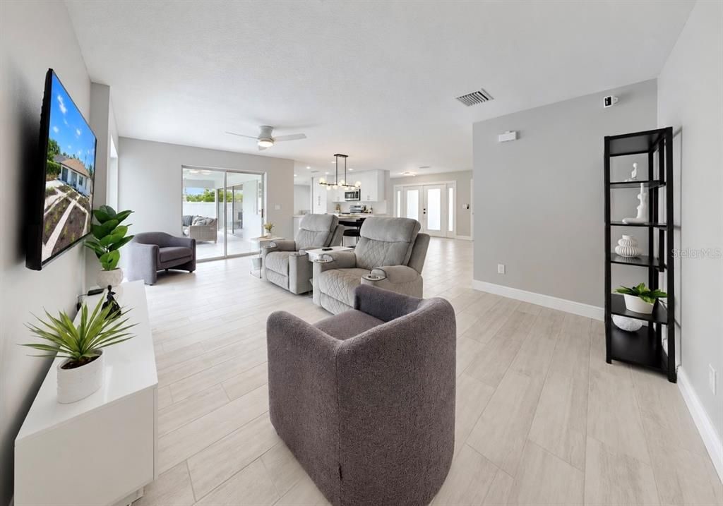 En Venta: $799,999 (3 camas, 2 baños, 1795 Pies cuadrados)