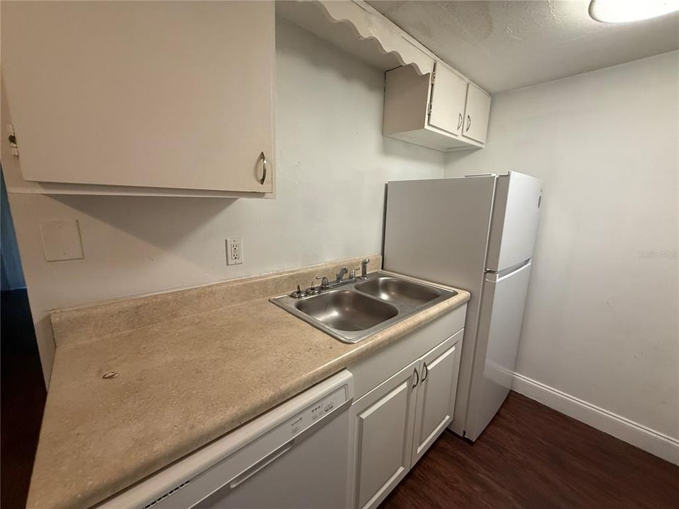 For Rent: $800 (1 beds, 1 baths, 603 Square Feet)