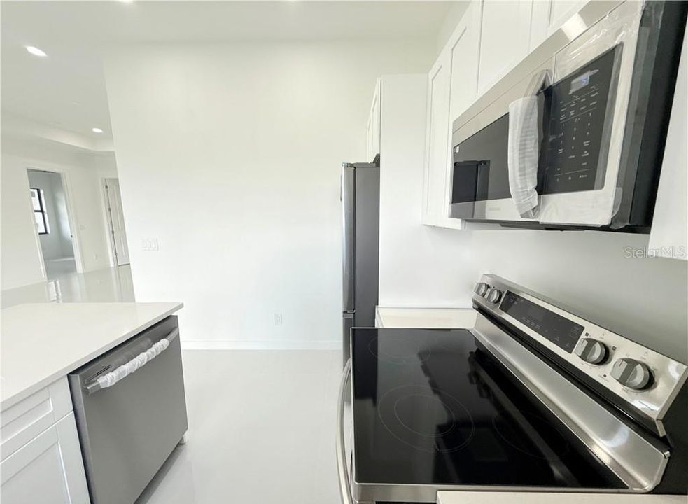 En Venta: $440,000 (4 camas, 3 baños, 1737 Pies cuadrados)