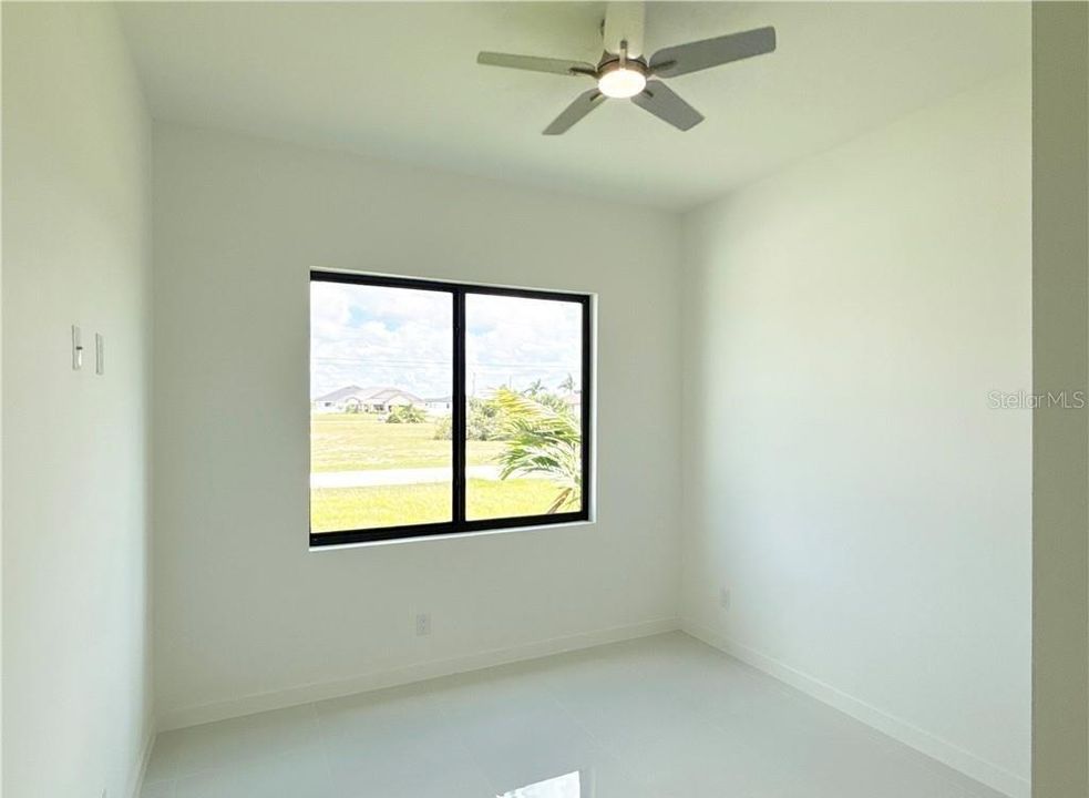En Venta: $440,000 (4 camas, 3 baños, 1737 Pies cuadrados)