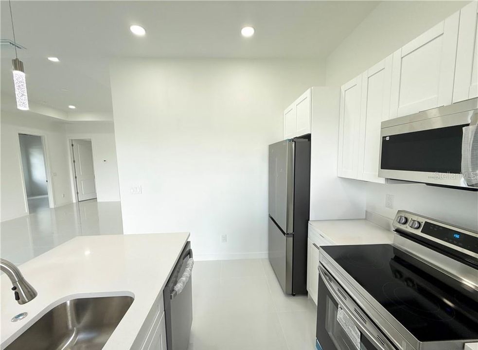 En Venta: $440,000 (4 camas, 3 baños, 1737 Pies cuadrados)