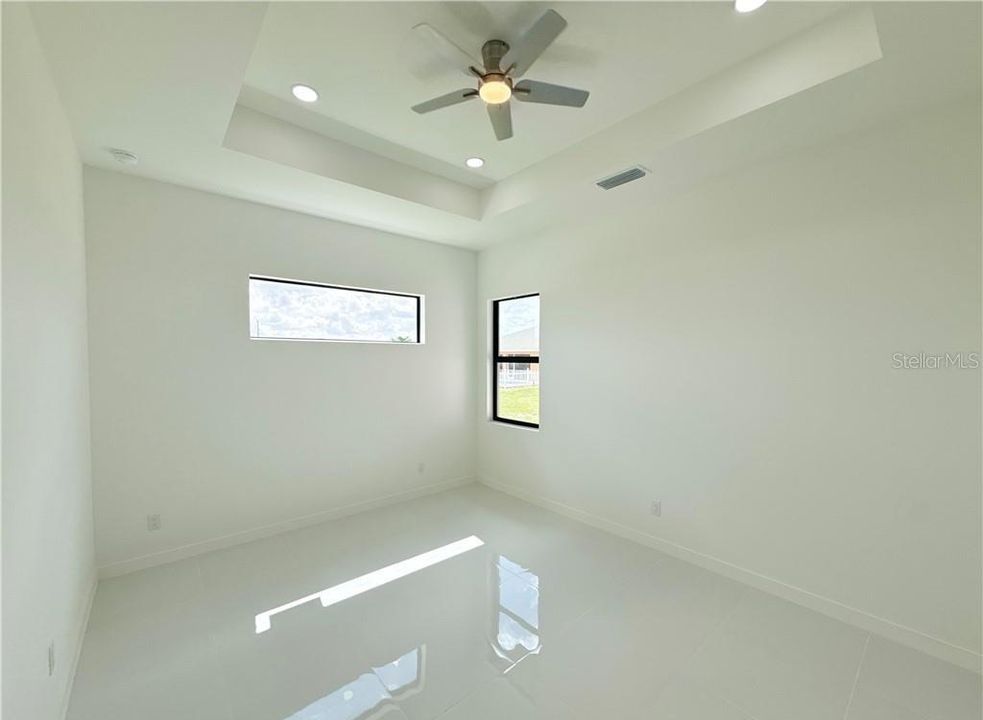 En Venta: $440,000 (4 camas, 3 baños, 1737 Pies cuadrados)