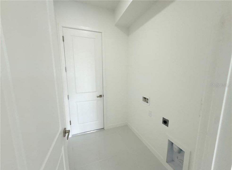 En Venta: $440,000 (4 camas, 3 baños, 1737 Pies cuadrados)