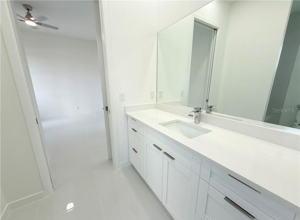 En Venta: $440,000 (4 camas, 3 baños, 1737 Pies cuadrados)