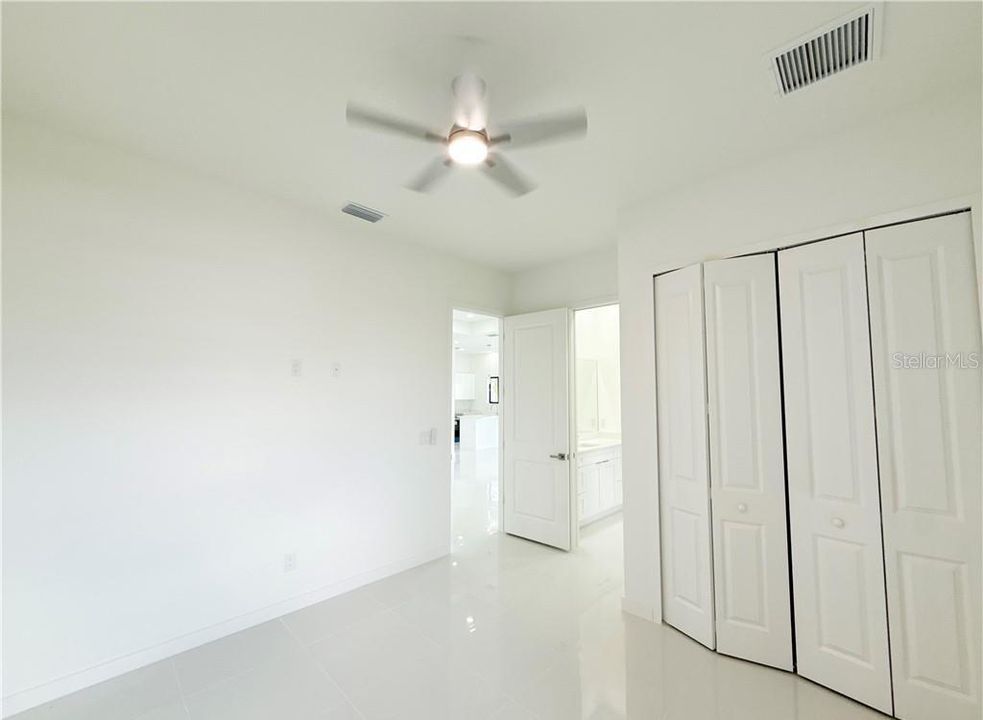En Venta: $440,000 (4 camas, 3 baños, 1737 Pies cuadrados)