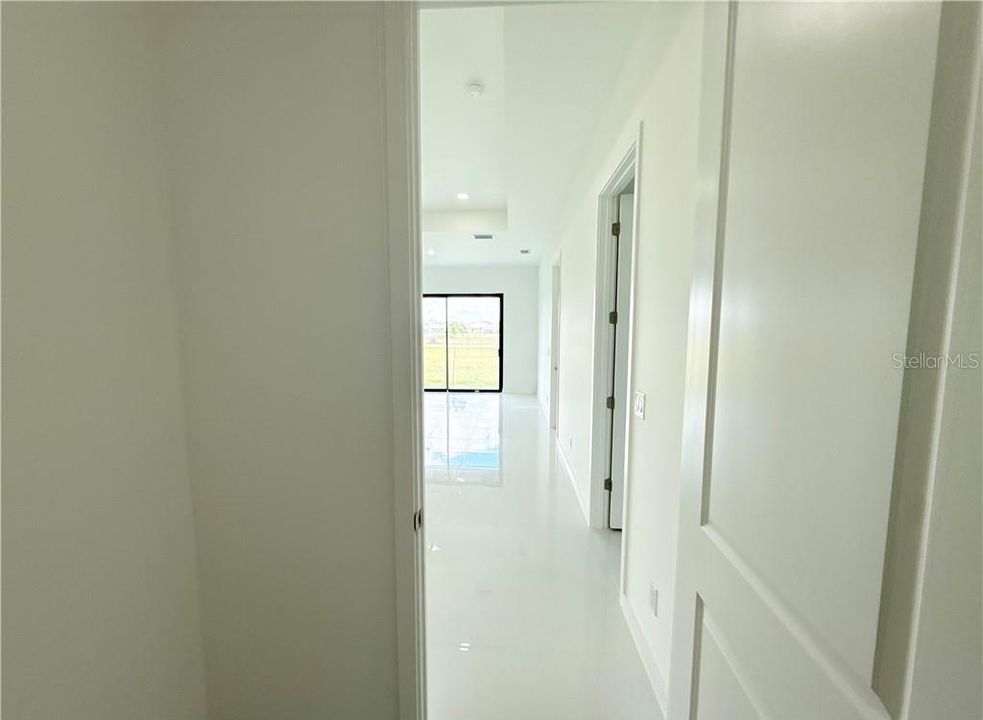 En Venta: $440,000 (4 camas, 3 baños, 1737 Pies cuadrados)