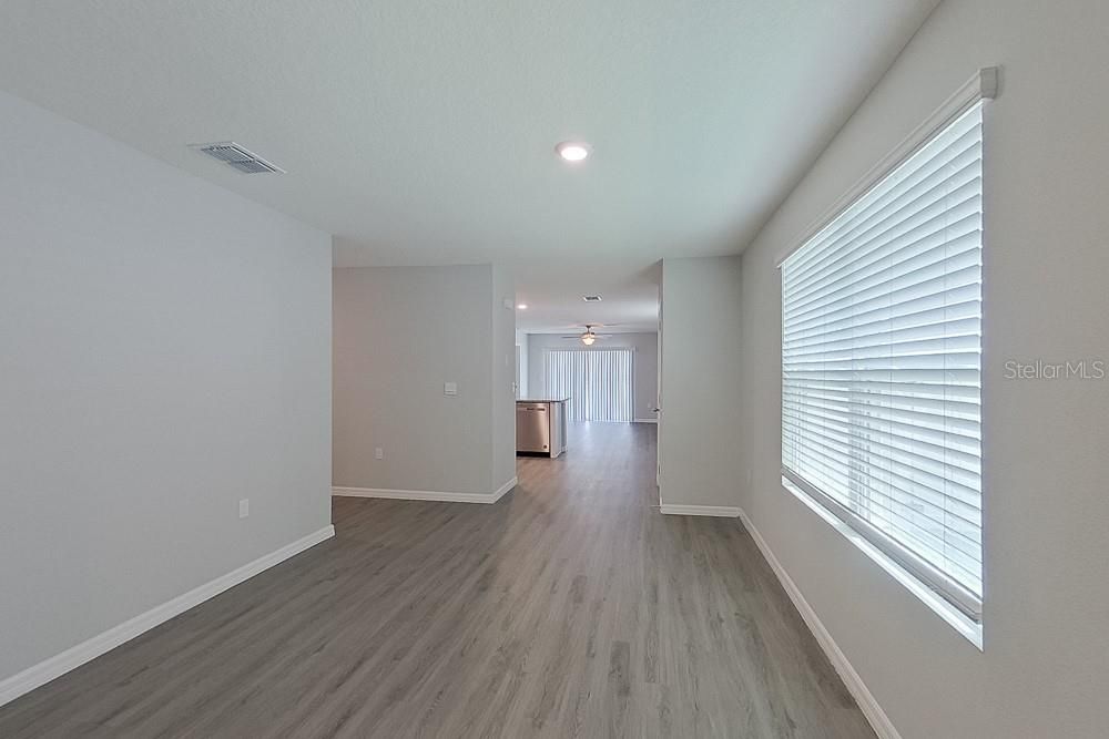 For Rent: $2,045 (3 beds, 2 baths, 1453 Square Feet)