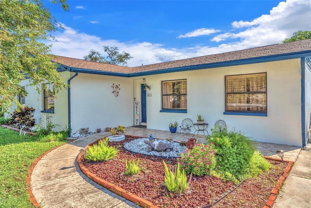 En Venta: $390,000 (4 camas, 2 baños, 1714 Pies cuadrados)