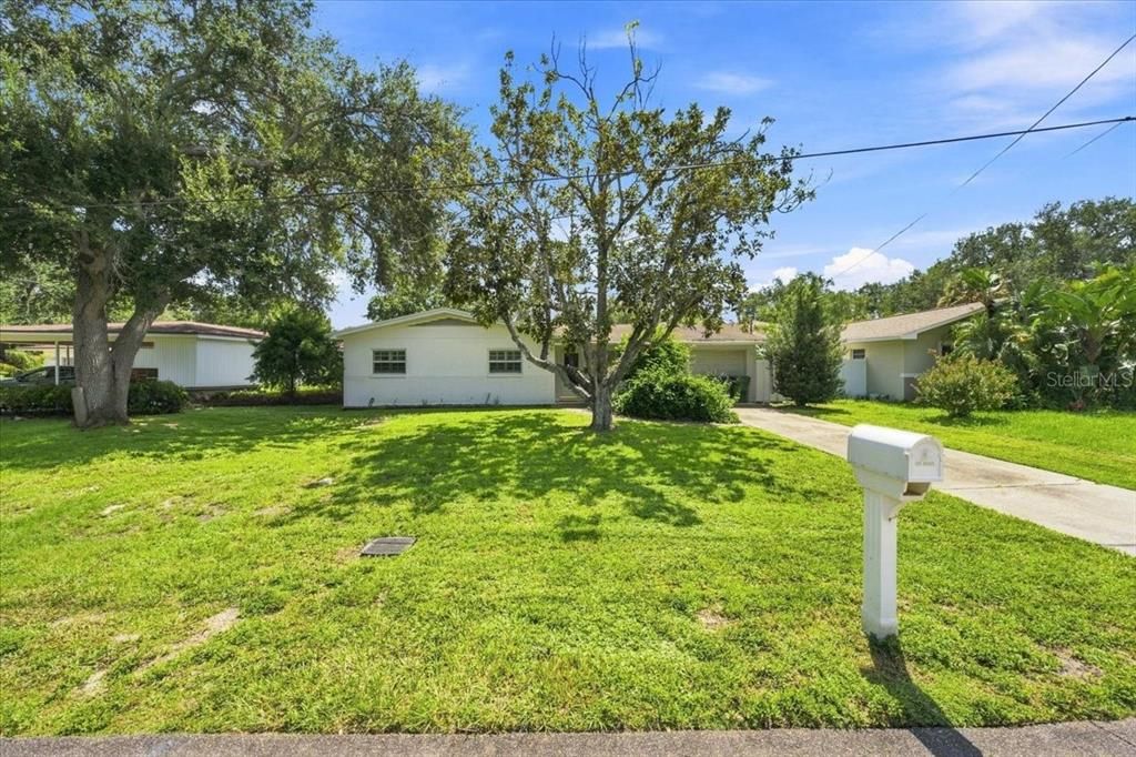 En Venta: $716,500 (3 camas, 2 baños, 1686 Pies cuadrados)