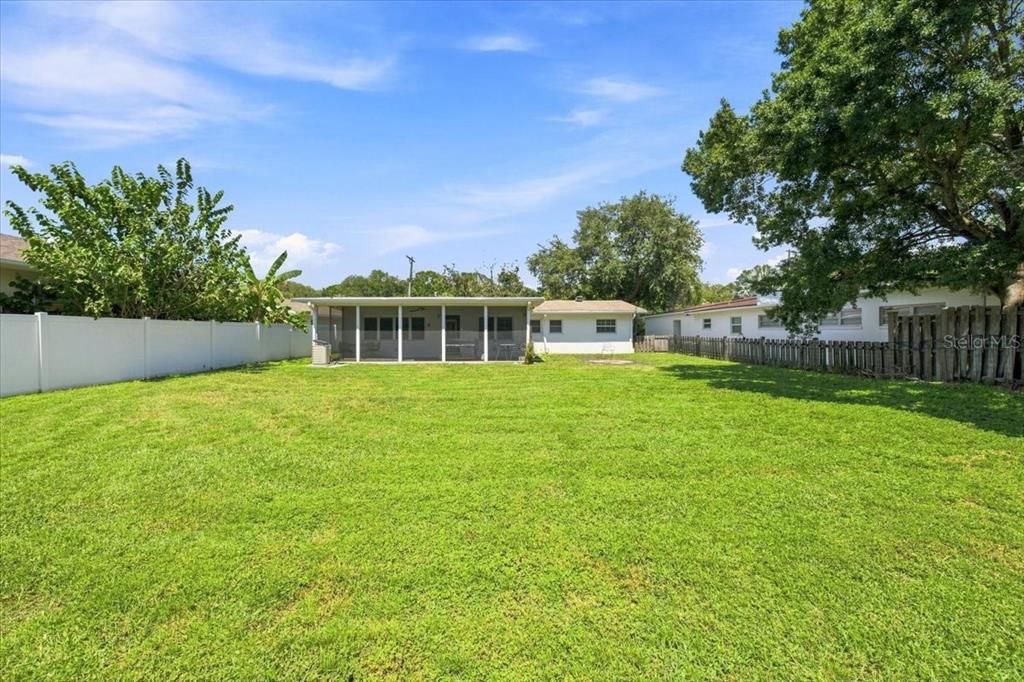 En Venta: $716,500 (3 camas, 2 baños, 1686 Pies cuadrados)