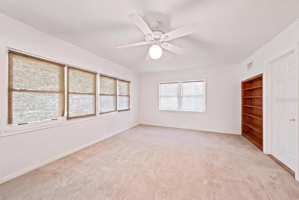En Venta: $716,500 (3 camas, 2 baños, 1686 Pies cuadrados)