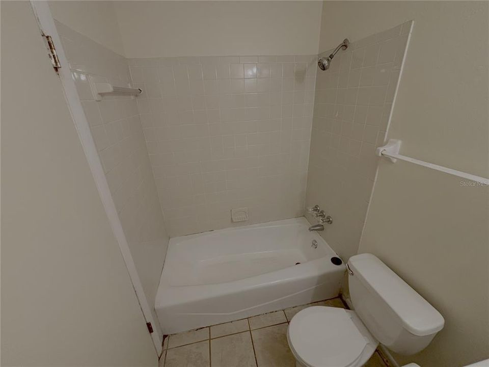 В аренду: $1,095 (2 спален, 1 ванн, 789 Квадратных фут)
