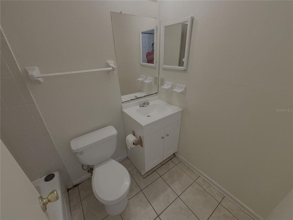 В аренду: $1,095 (2 спален, 1 ванн, 789 Квадратных фут)