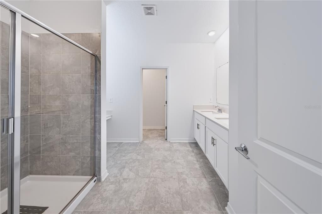 For Sale: $410,000 (3 beds, 2 baths, 2132 Square Feet)