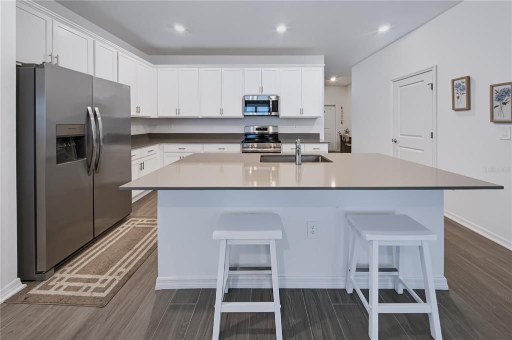 For Sale: $410,000 (3 beds, 2 baths, 2132 Square Feet)