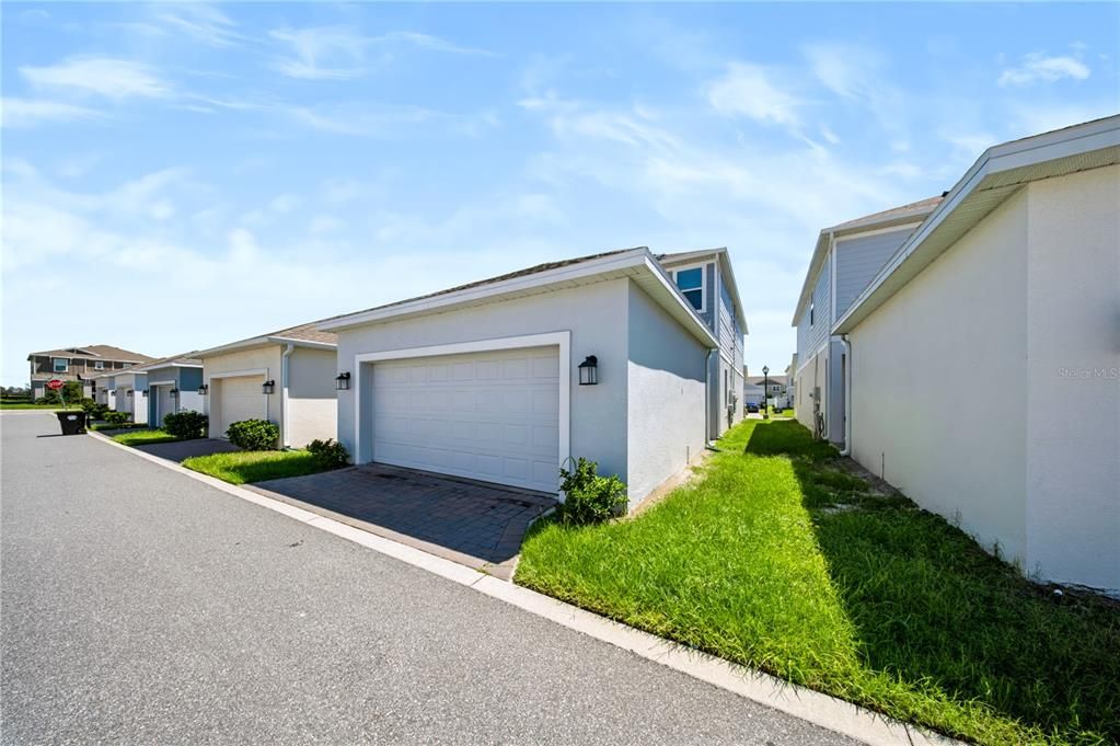 For Sale: $410,000 (3 beds, 2 baths, 2132 Square Feet)