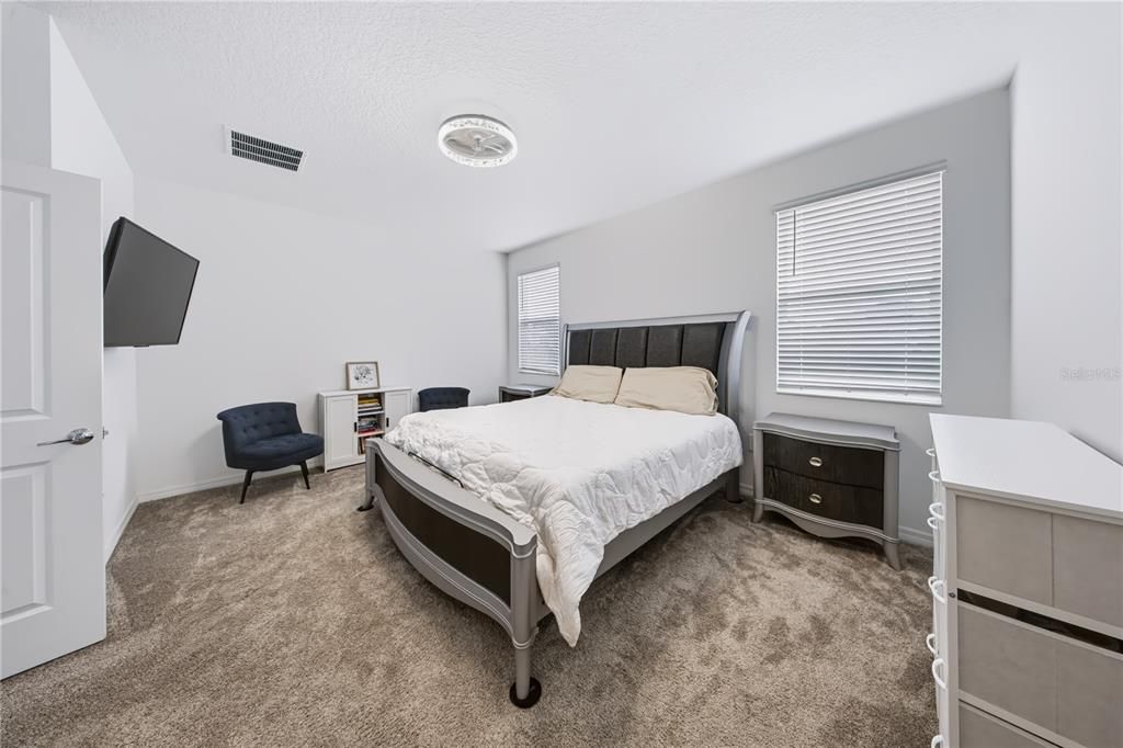 For Sale: $410,000 (3 beds, 2 baths, 2132 Square Feet)